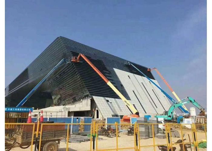 自行走高空作業(yè)平臺(tái) 自行走高空作業(yè)平臺(tái)